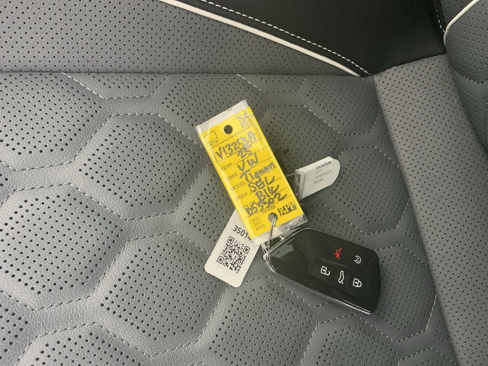 2025 Volkswagen Tiguan 2.0T SEL R-Line