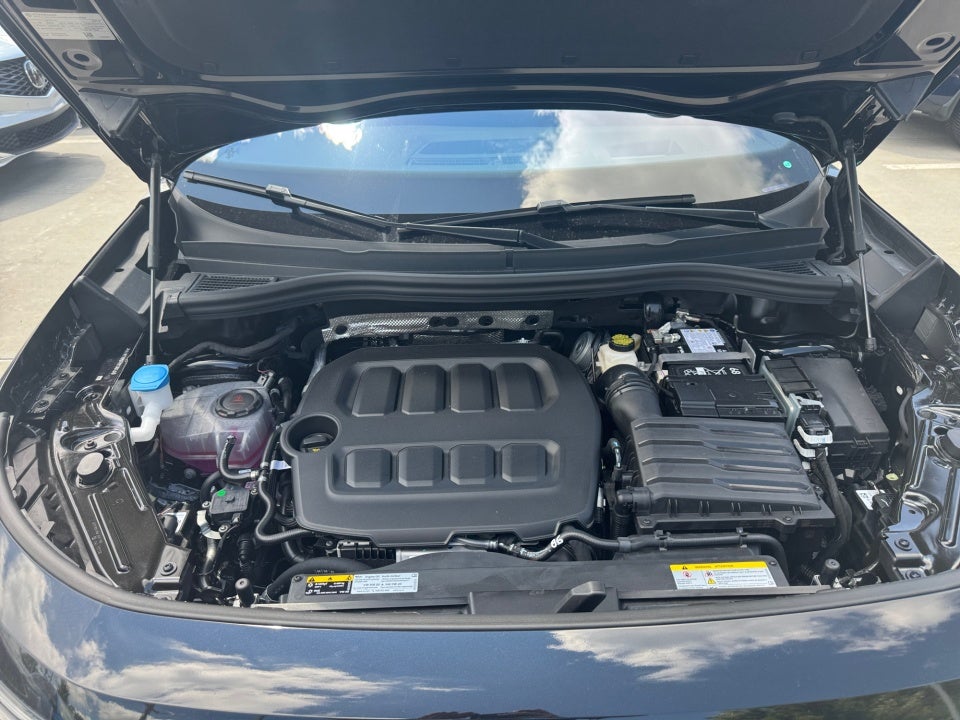 2026 Volkswagen Tiguan SEL R-Line Turbo