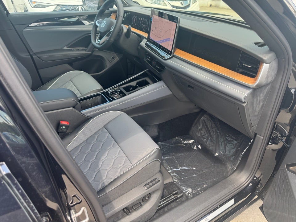2026 Volkswagen Tiguan SEL R-Line Turbo
