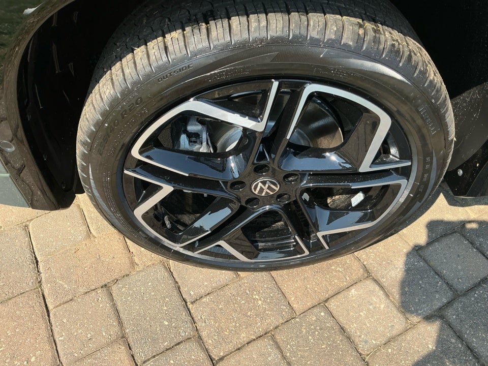 2026 Volkswagen Tiguan SEL R-Line Turbo