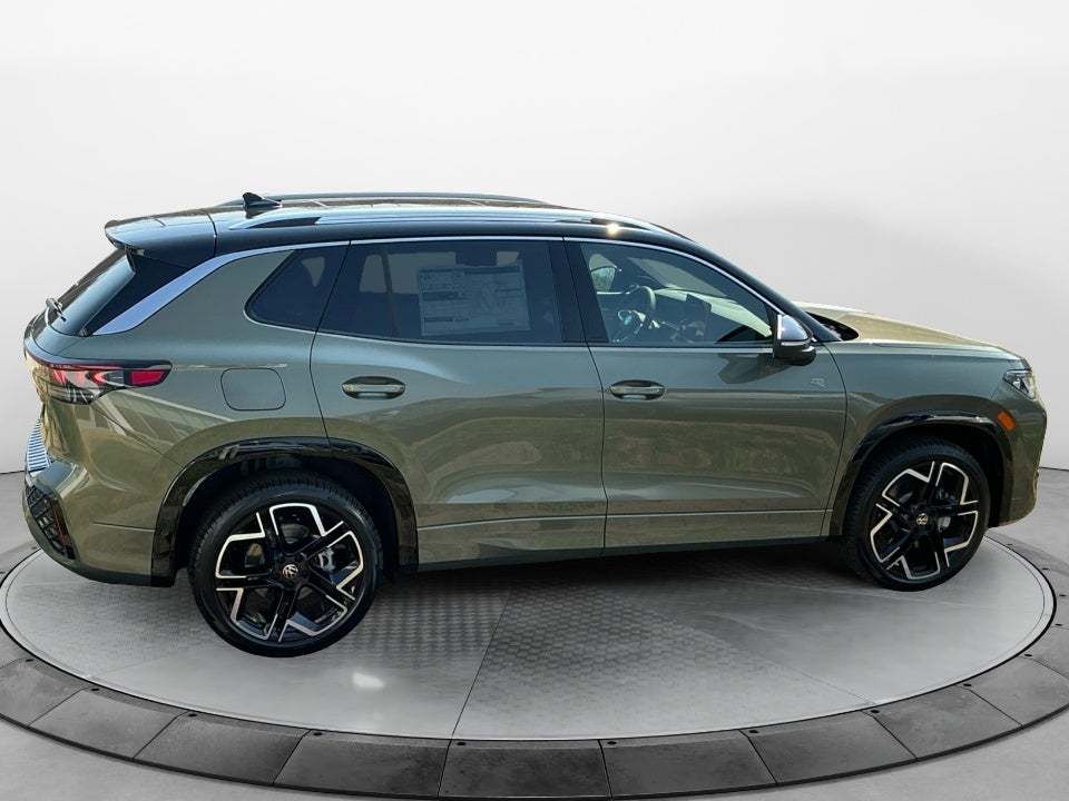 2026 Volkswagen Tiguan SEL R-Line Turbo