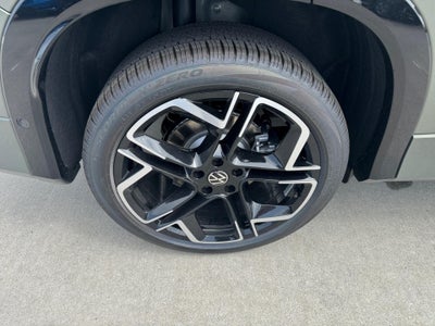 2026 Volkswagen Tiguan SEL R-Line Turbo