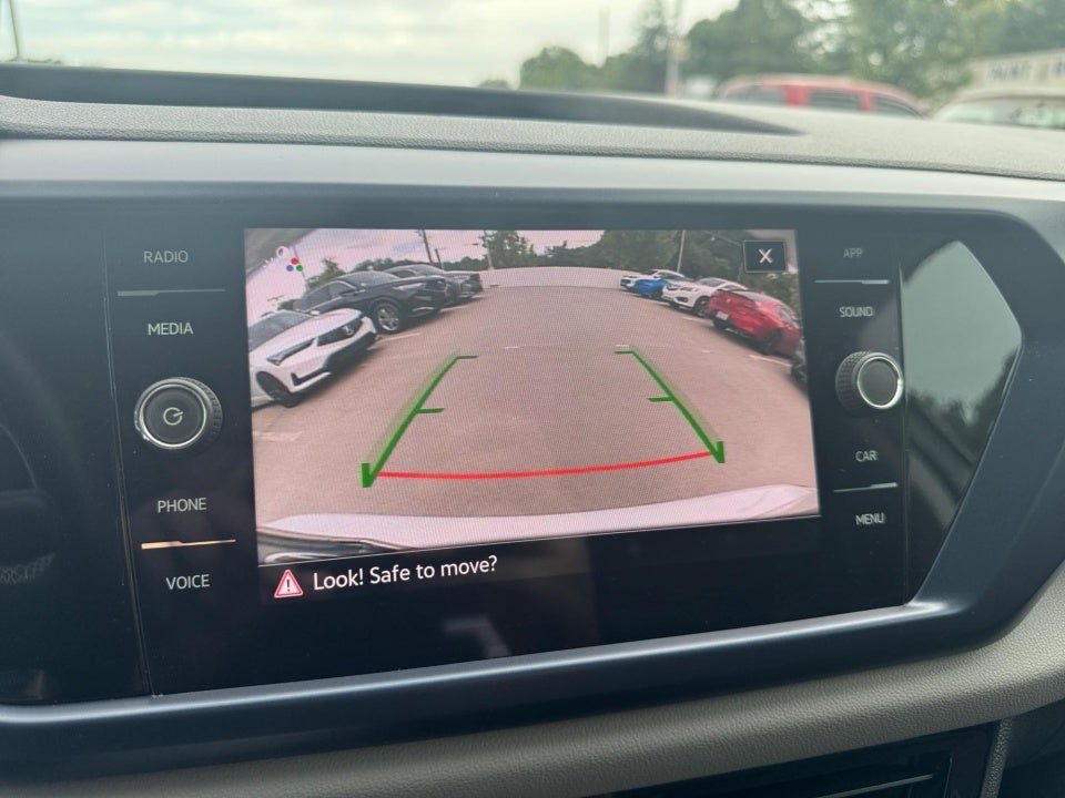 2023 Volkswagen Taos SE