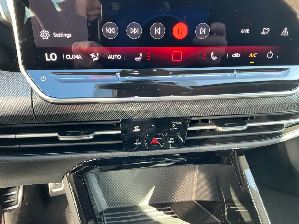 2025 Volkswagen Golf GTI 2.0T SE