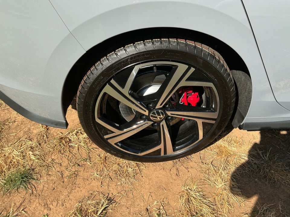 2025 Volkswagen Golf GTI 2.0T SE