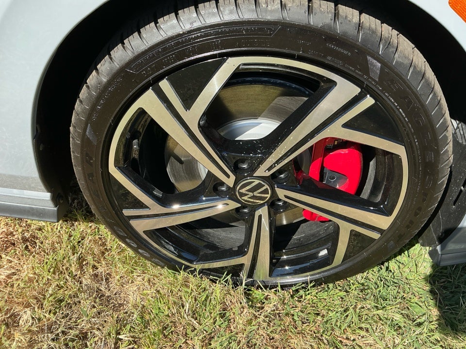 2025 Volkswagen Golf GTI 2.0T SE