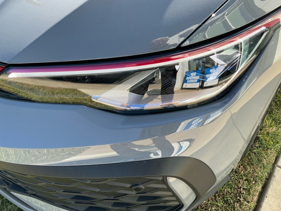 2025 Volkswagen Golf GTI 2.0T SE