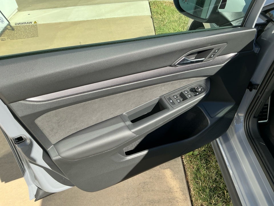 2025 Volkswagen Golf GTI 2.0T SE