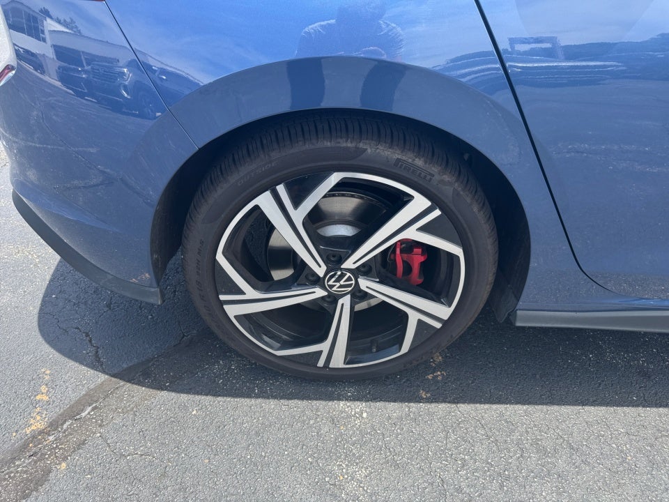 2025 Volkswagen Golf GTI SE