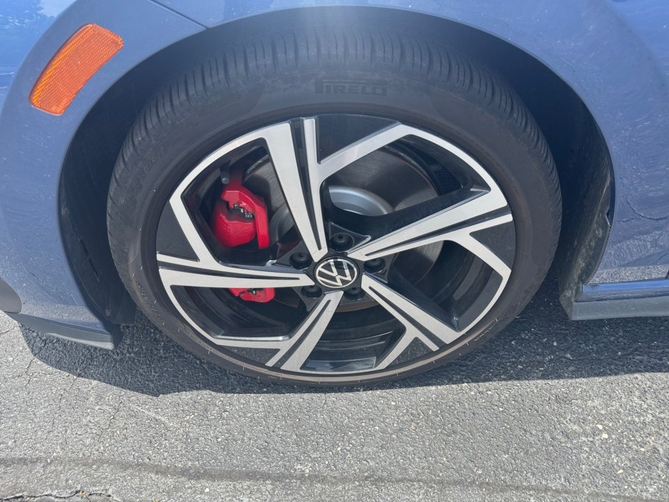 2025 Volkswagen Golf GTI SE