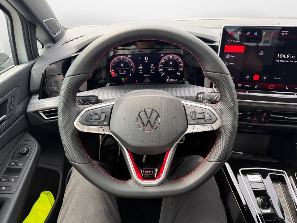 2026 Volkswagen Golf GTI SE
