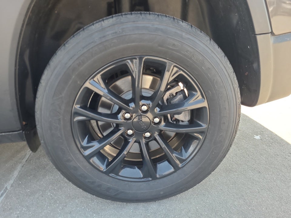 2023 Jeep Cherokee Altitude Lux 4x4