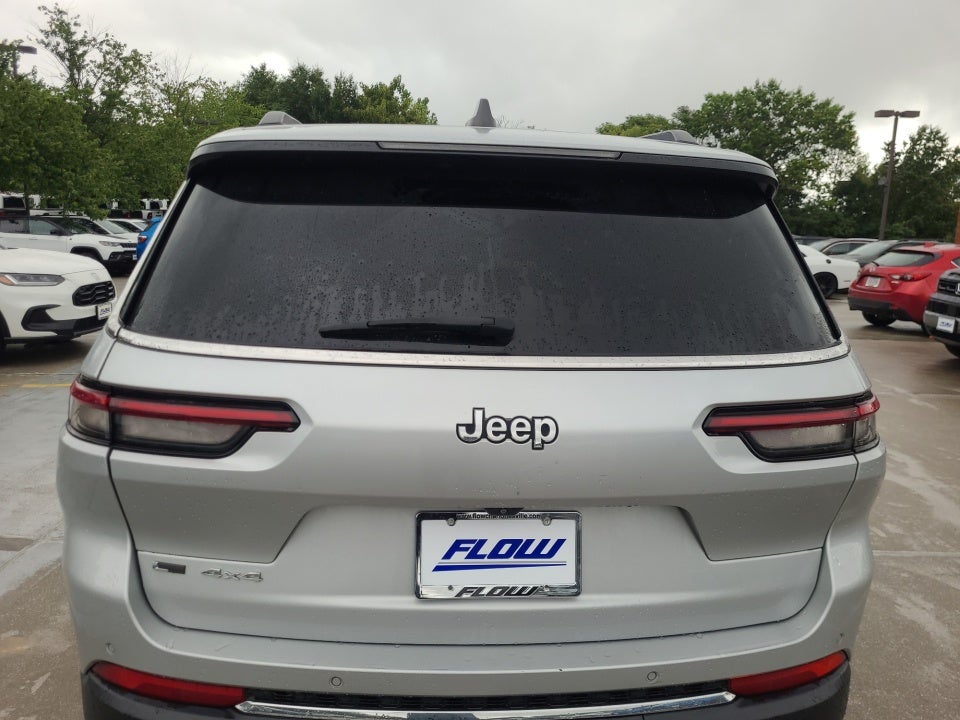 2022 Jeep Grand Cherokee L Laredo