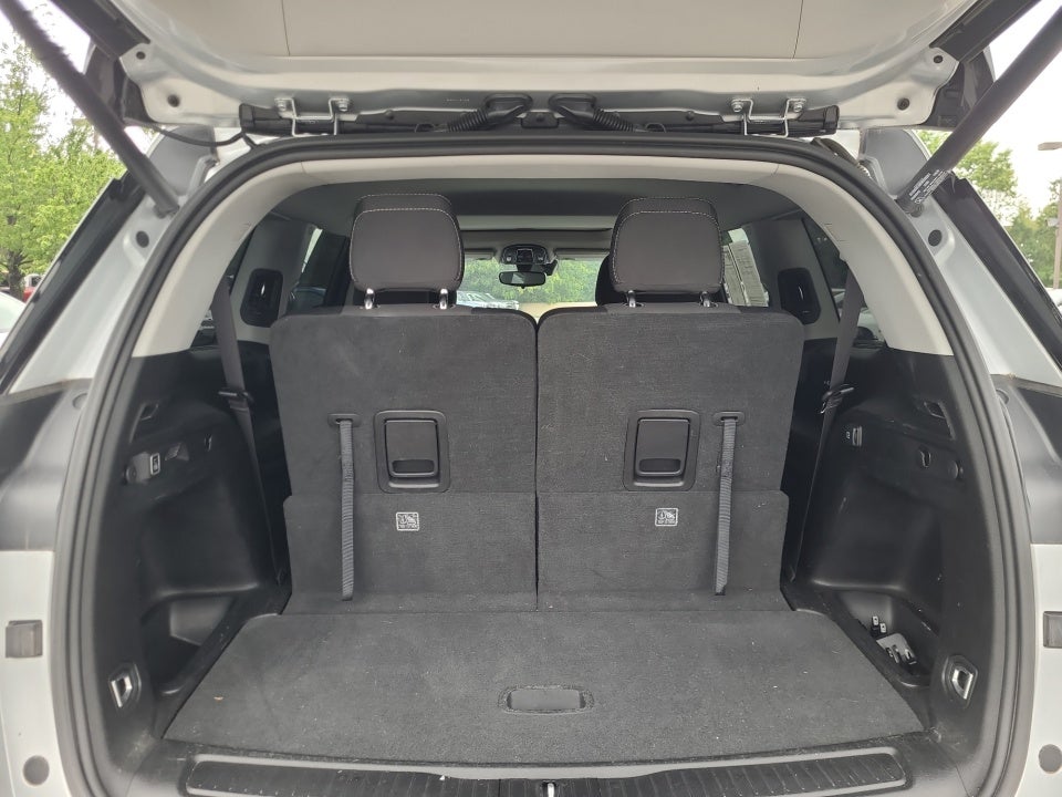 2022 Jeep Grand Cherokee L Laredo