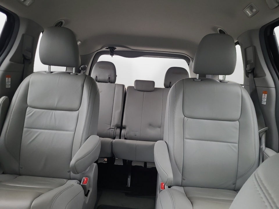 2016 Toyota Sienna XLE
