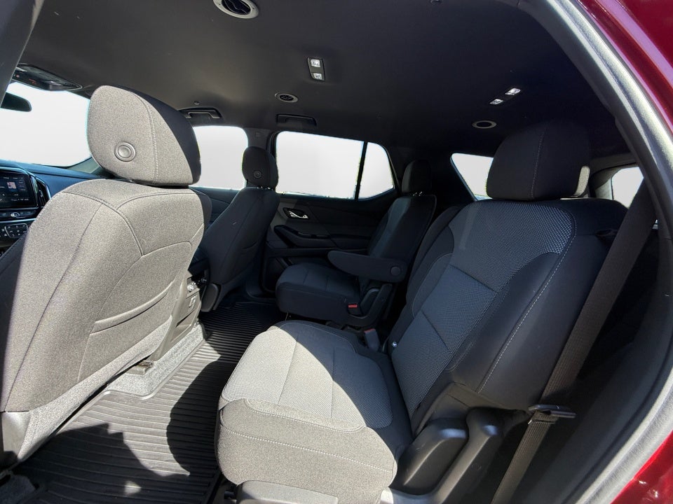2023 Chevrolet Traverse AWD LT Cloth