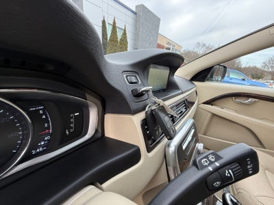 2016 Volvo XC70 T5 Drive-E Premier