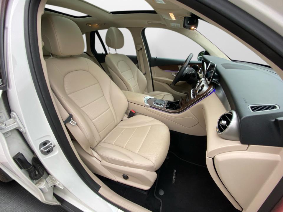 2022 Mercedes-Benz GLC 300 GLC 300