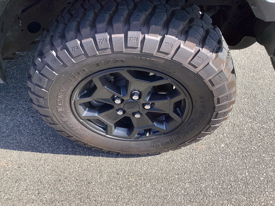 2021 Jeep Gladiator Willys 4x4