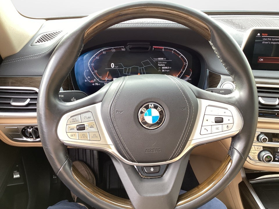 2021 BMW 750i xDrive