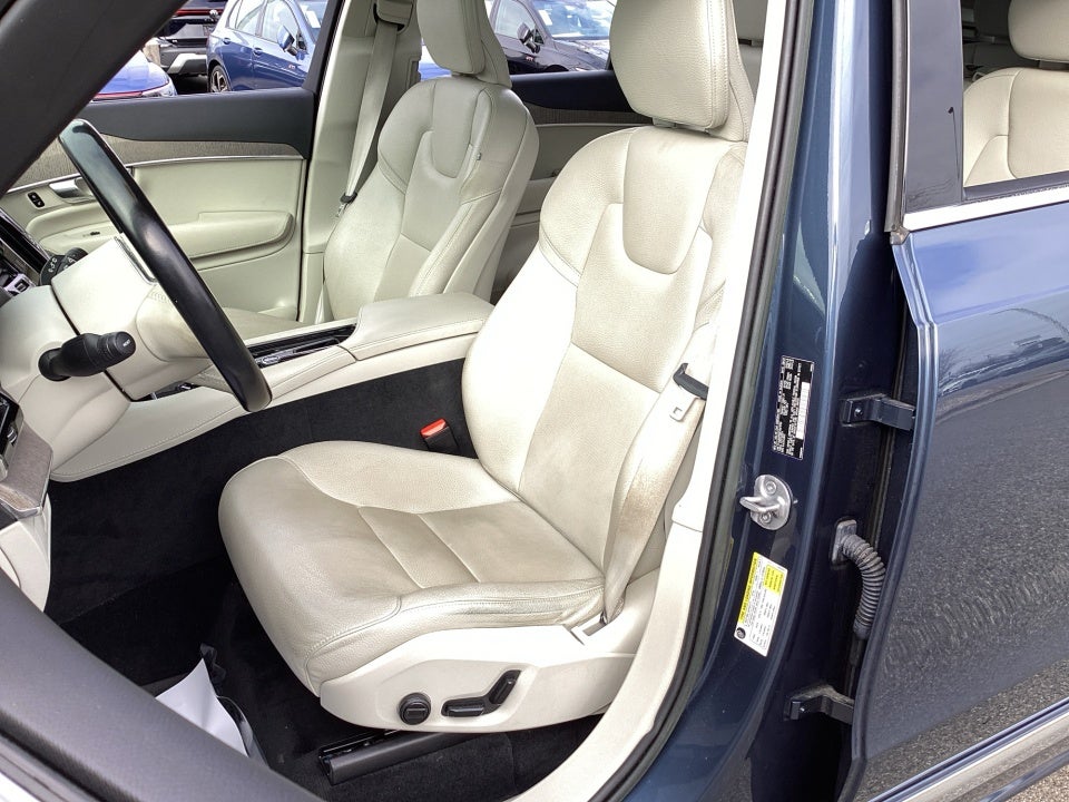 2023 Volvo XC90 B6 Plus 7-Seater