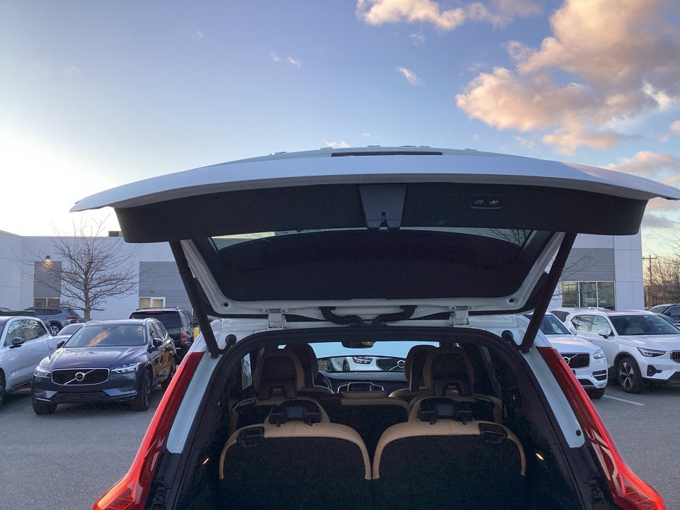 2018 Volvo XC90 T6 Momentum