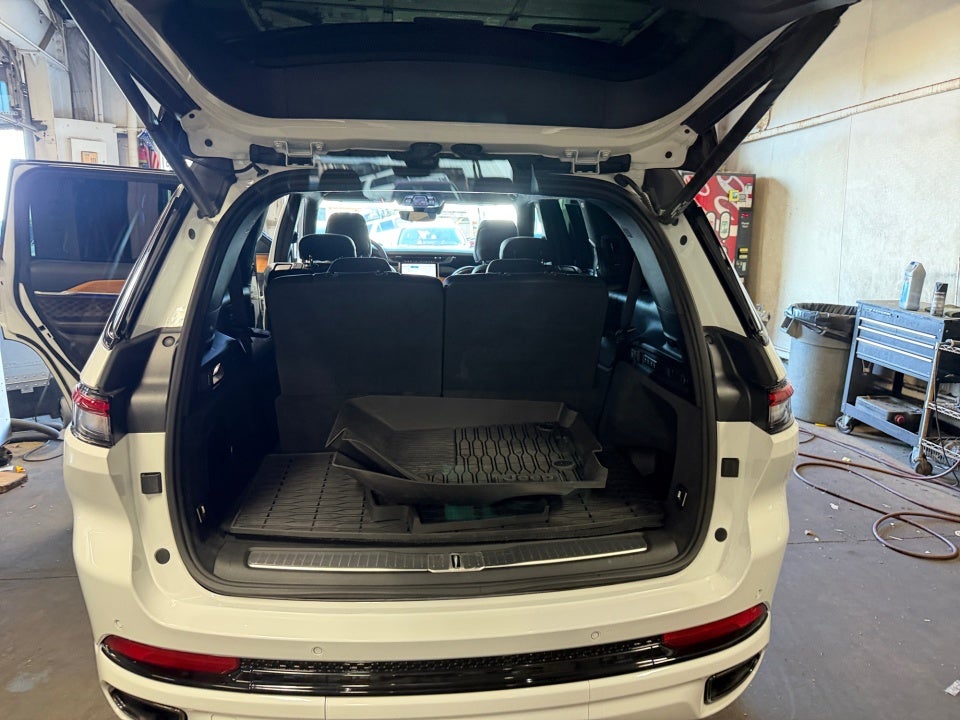 2023 Jeep Grand Cherokee L Summit Reserve 4x4