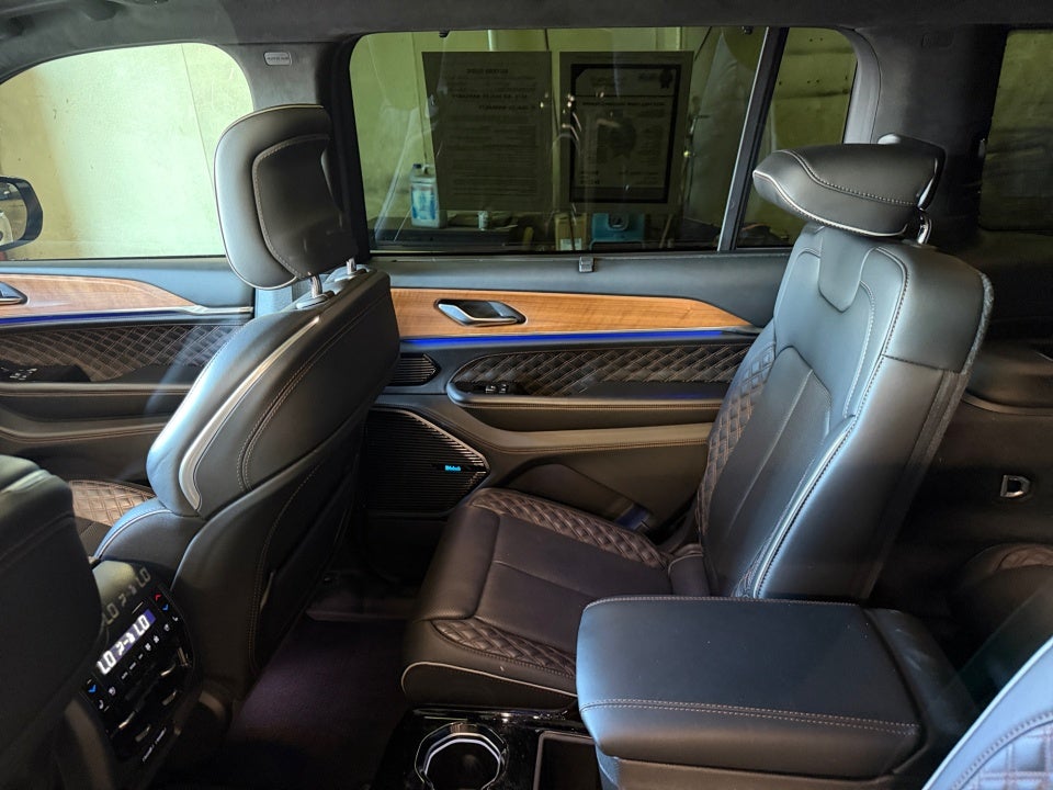 2023 Jeep Grand Cherokee L Summit Reserve 4x4