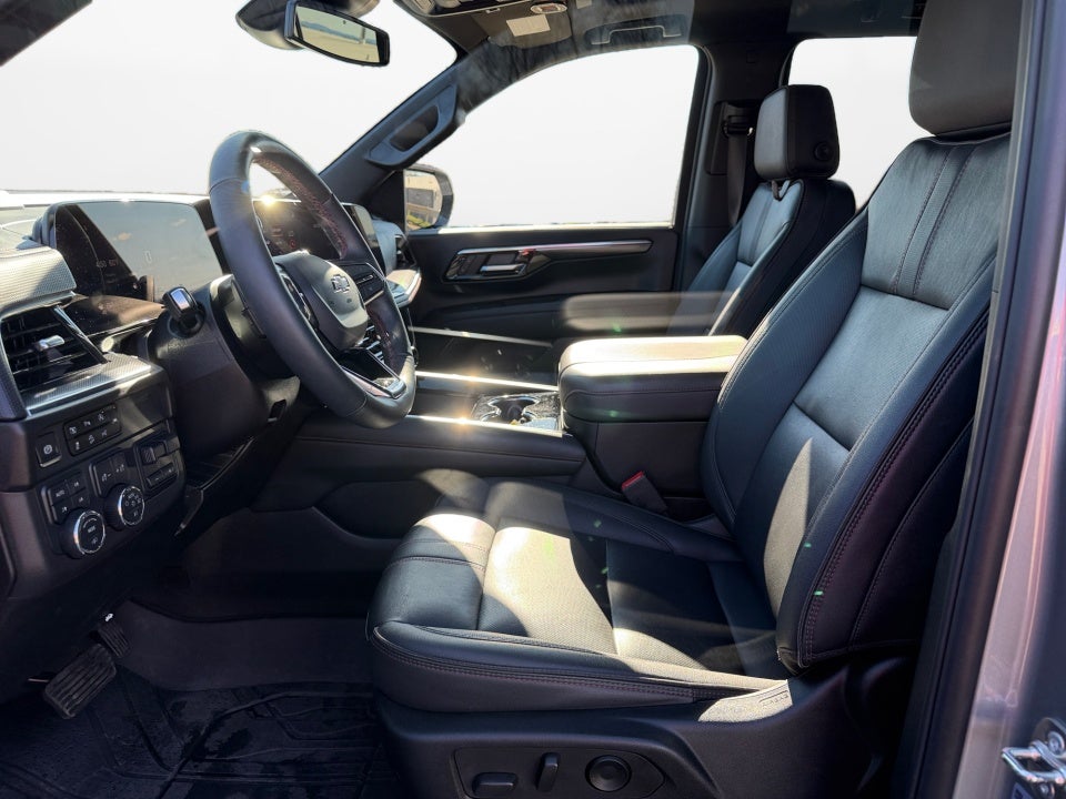 2025 Chevrolet Tahoe 4WD RST