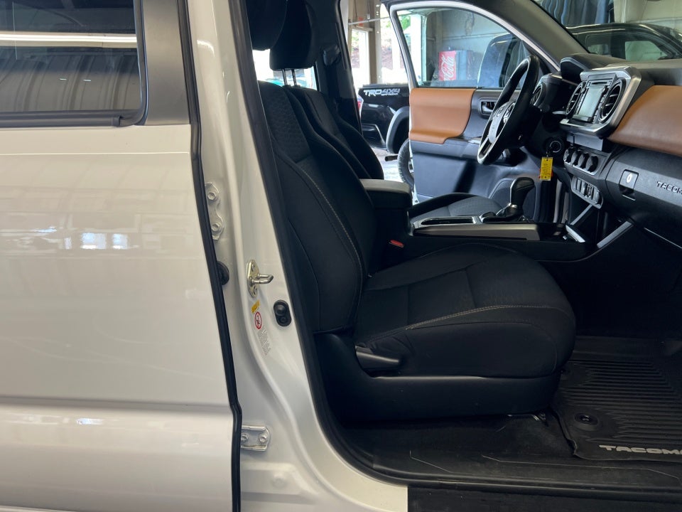 2019 Toyota Tacoma SR5 V6