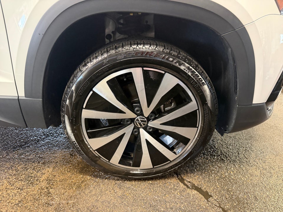 2023 Volkswagen Taos SE