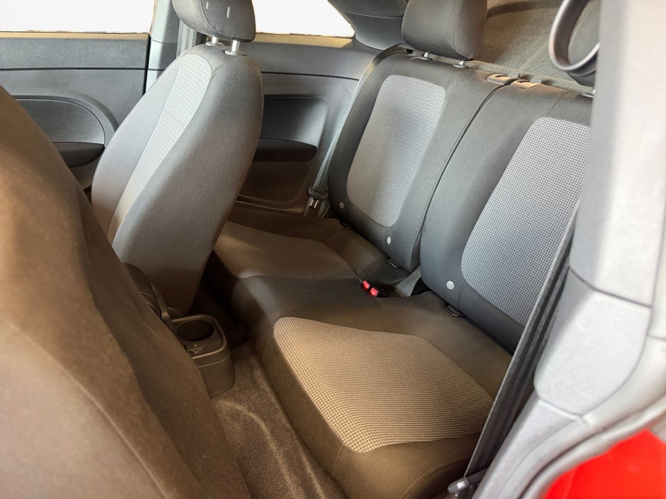 2019 Volkswagen Beetle S