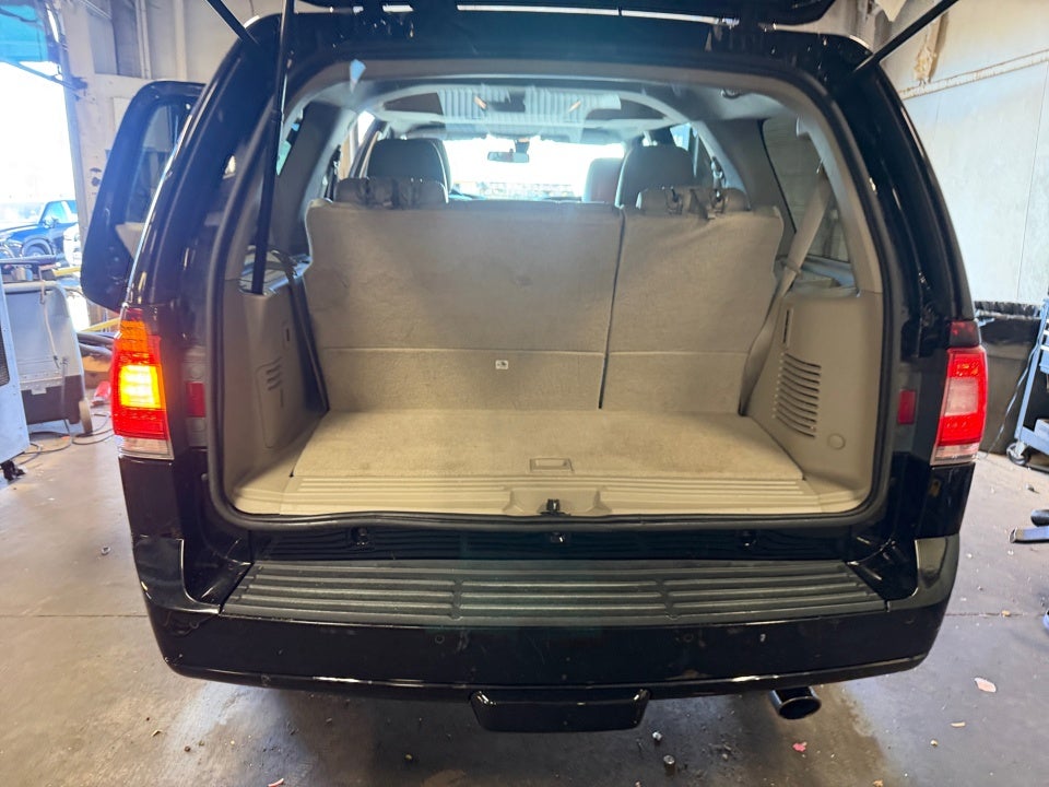 2017 Lincoln Navigator Select
