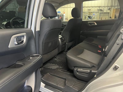 2020 Nissan Pathfinder SV 4WD