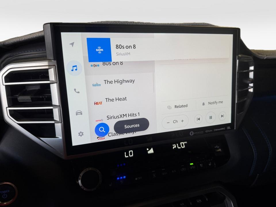 2023 Toyota Tundra i-FORCE MAX Platinum Hybrid