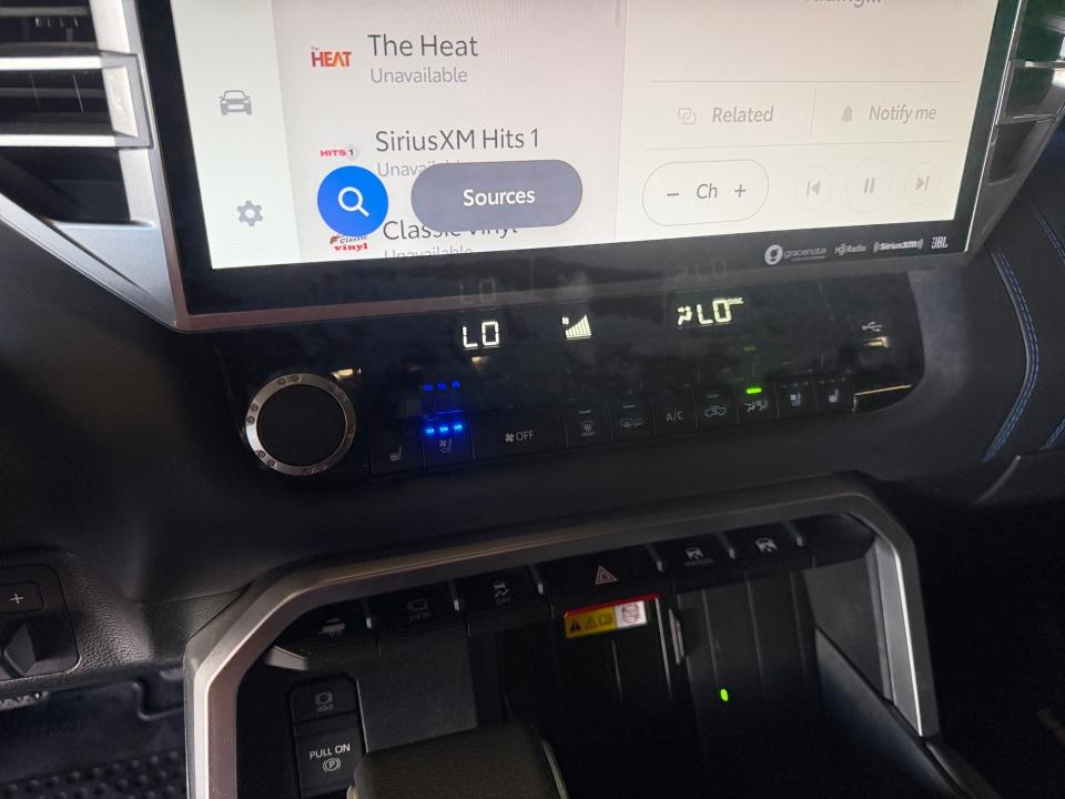 2023 Toyota Tundra i-FORCE MAX Platinum Hybrid