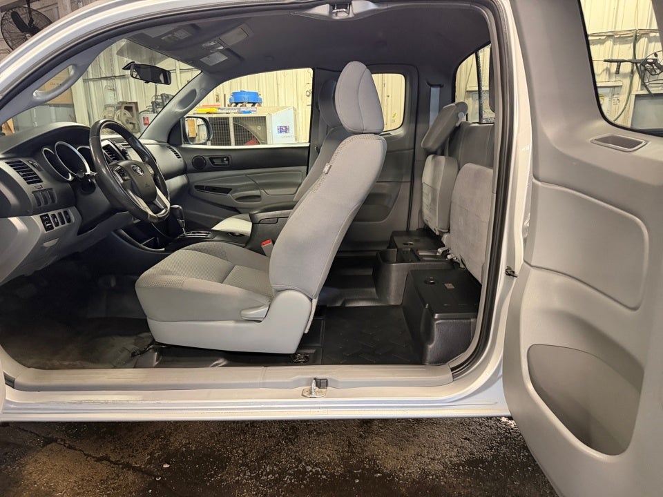 2013 Toyota Tacoma Base V6