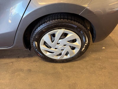 2015 Toyota Prius c Two