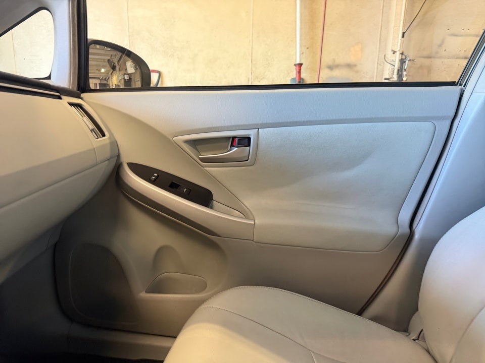 2014 Toyota Prius Two