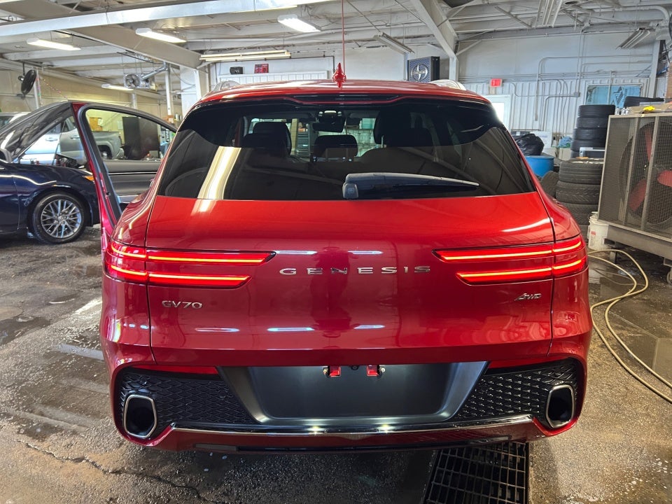 2023 Genesis GV70 2.5T AWD