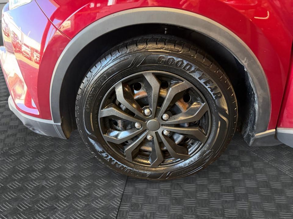 2019 Toyota C-HR LE