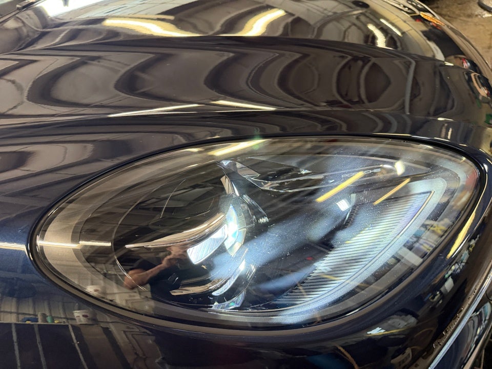 2022 Porsche Macan AWD