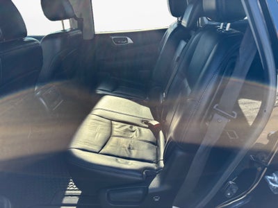 2017 Nissan Pathfinder SL