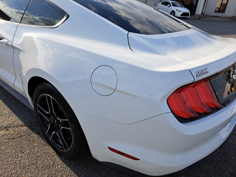 2022 Ford Mustang GT Premium Fastback