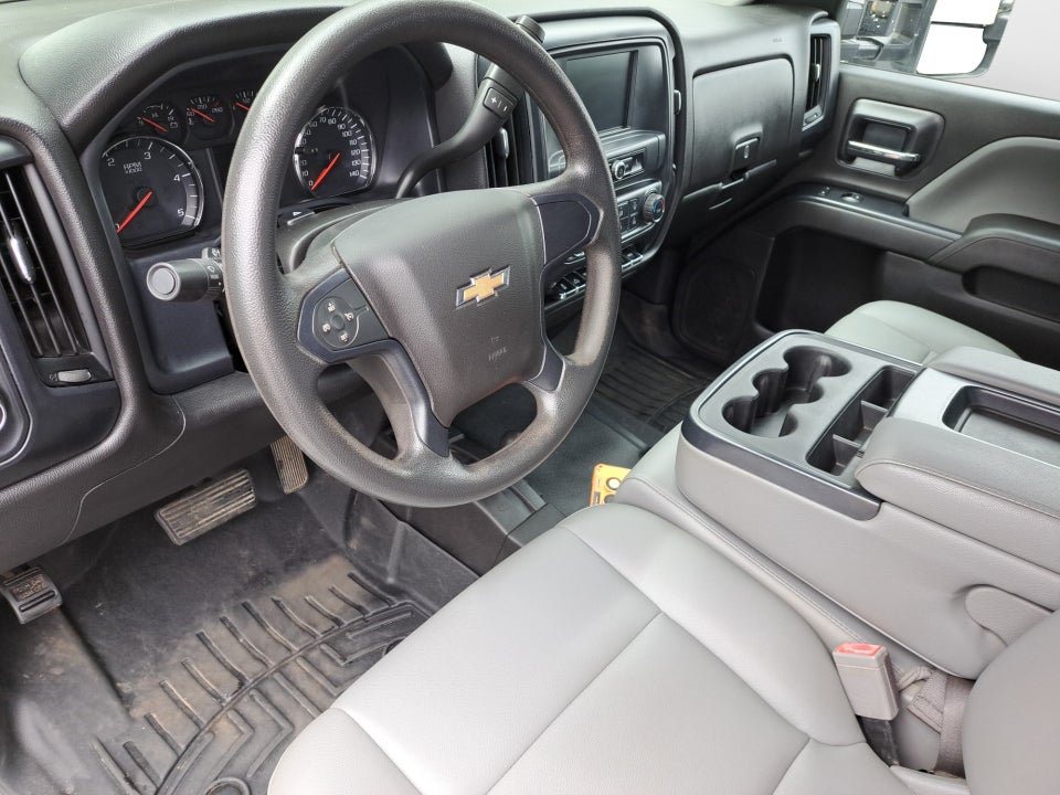 2017 Chevrolet Silverado 3500HD Chassis WT