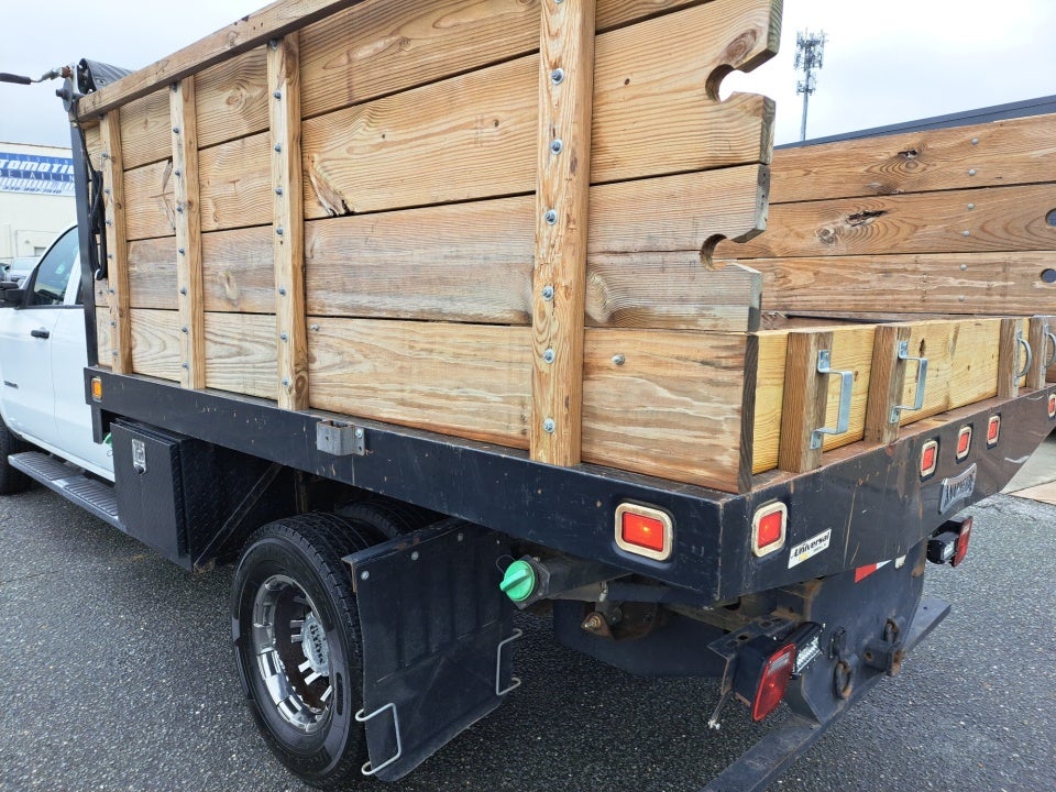 2017 Chevrolet Silverado 3500HD Chassis WT