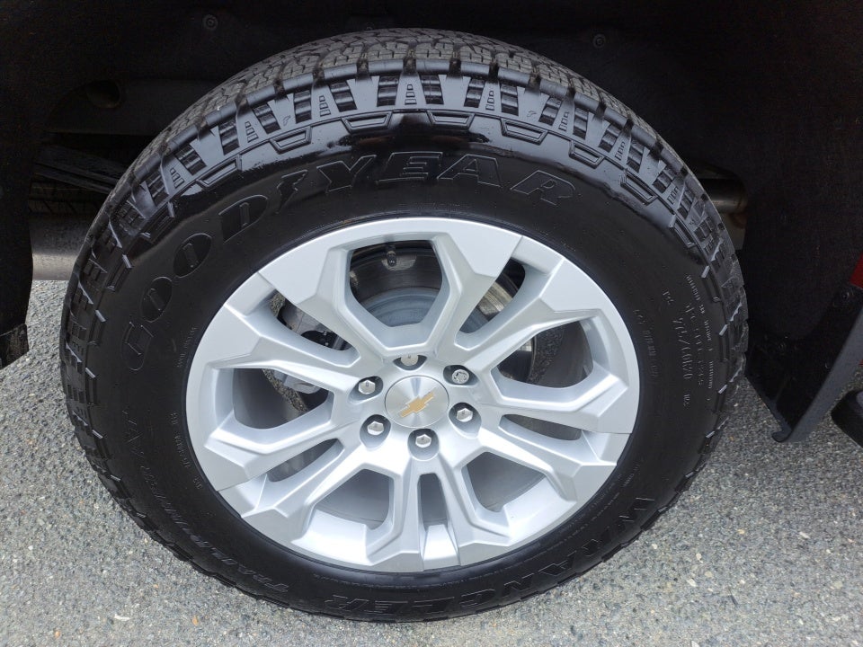 2023 Chevrolet Silverado 1500 4WD Crew Cab Short Bed LTZ