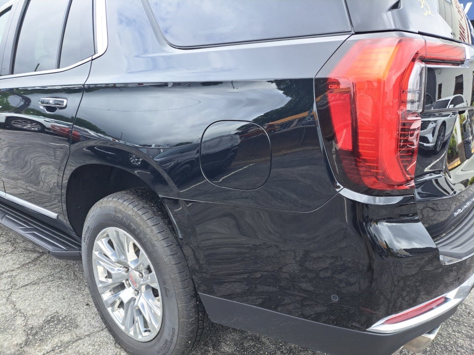 2025 GMC Yukon 4WD Denali