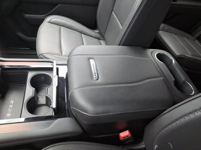 2025 GMC Yukon 4WD Denali