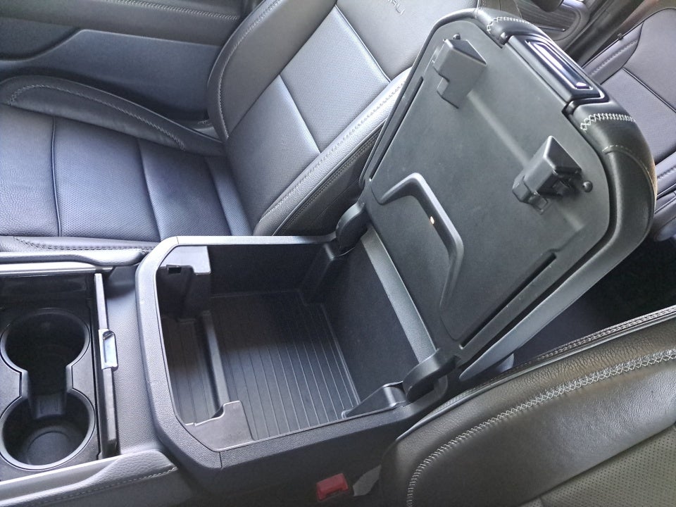 2023 GMC Yukon XL 4WD Denali